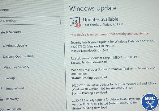 auto-download-updates-min.jpg auto-download-updates-min.jpg