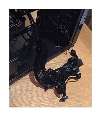 Non-modular power supplies require a bit more cable management Non-modular power supplies require a bit more cable management